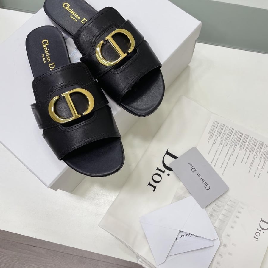 سليبر Dior مفتوح من الخلف