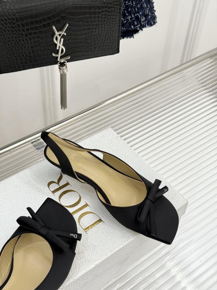 صندل Dior Bow المفتوح من الخلف