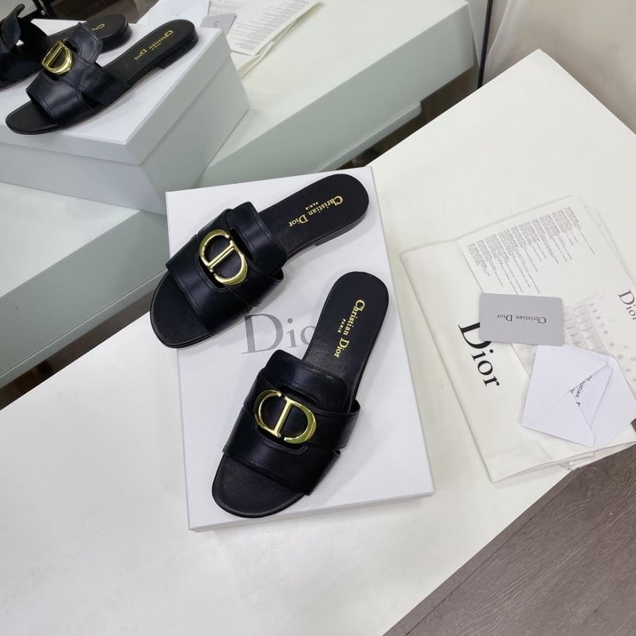 سليبر Dior مفتوح من الخلف