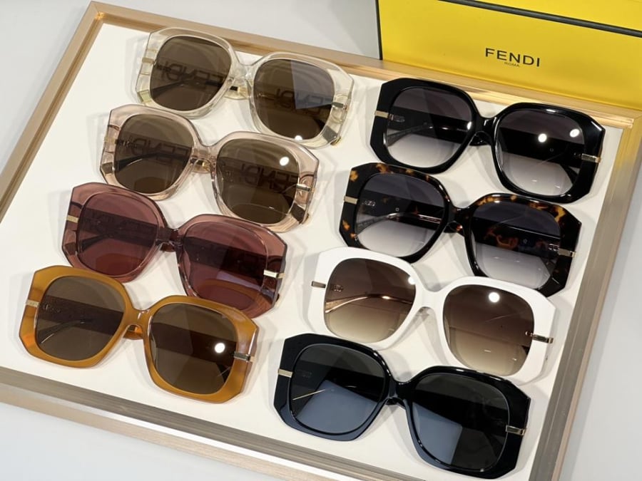 نظارات فندي (FENDI)