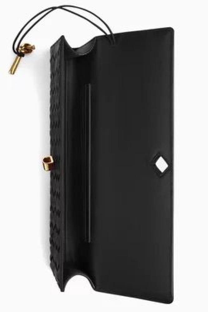 حقيبة Andiamo Clutch من بوتيغا فينيتا
