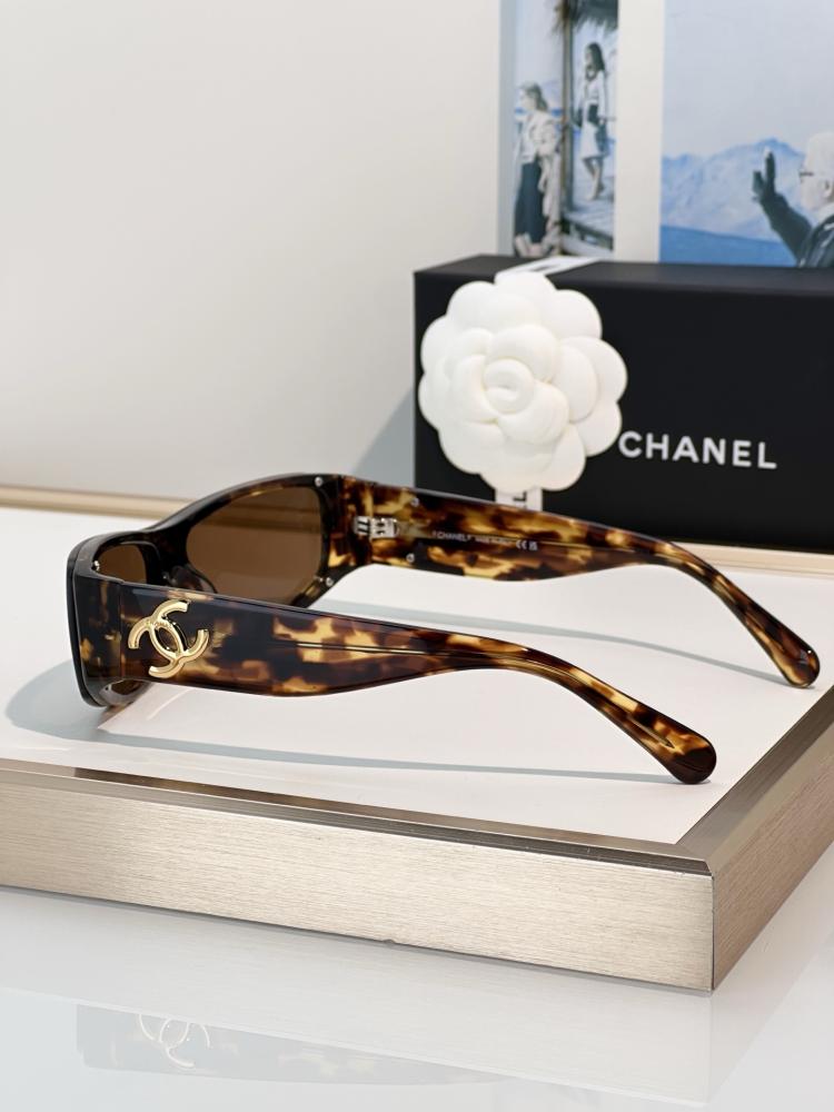 نظارات شانيل (CHANEL) الشمسية