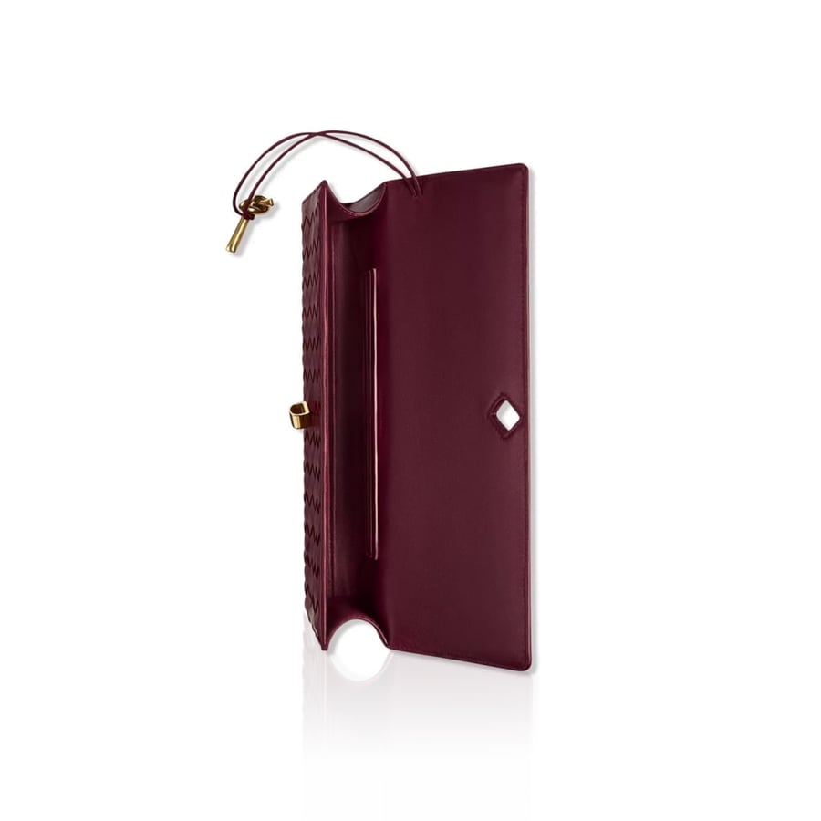 حقيبة Andiamo Clutch من بوتيغا فينيتا