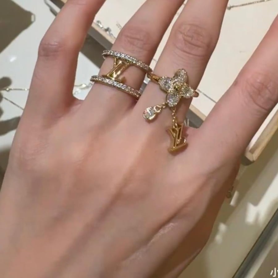 خاتم لويس فويتون (Louis Vuitton)