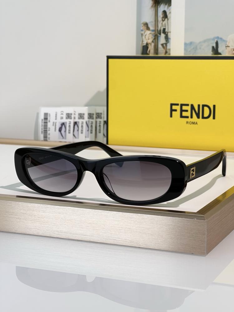 نظارات فندي (FENDI)