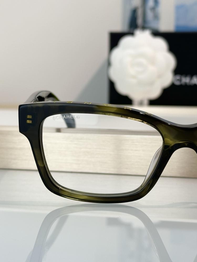 نظارات شانيل (CHANEL) الطبية