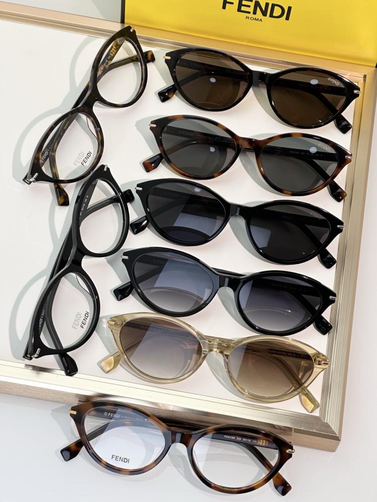 نظارات فندي (FENDI)