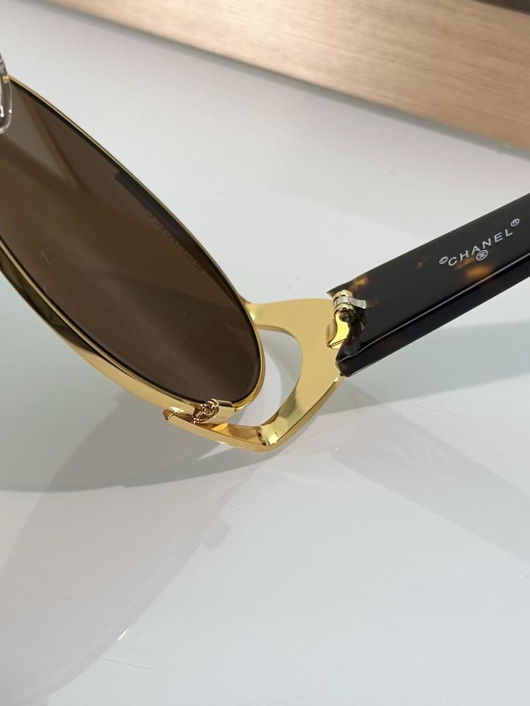 نظارات شانيل (CHANEL)