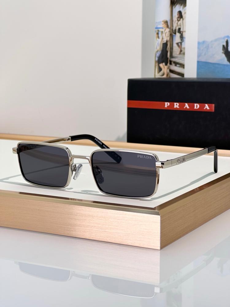 نظارات برادا (PRADA) الشمسية