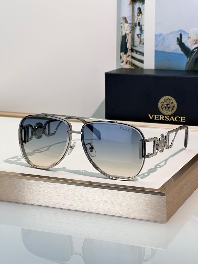 نظارات شمسية من فيرساتشي (Versace)