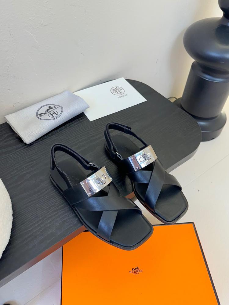 Hermès صندل نسائي من هيرميس