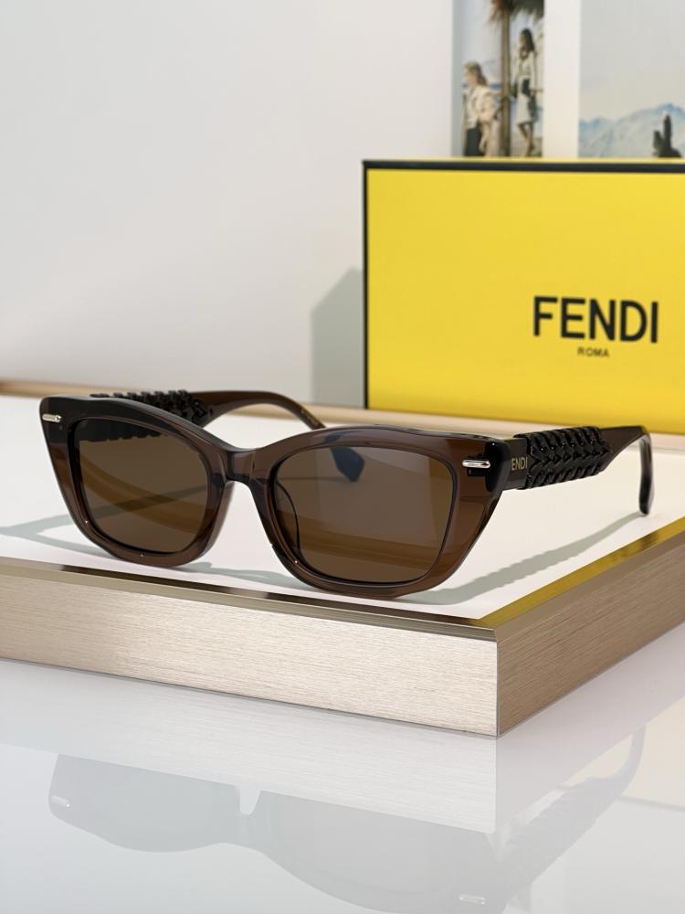 نظارات فندي (FENDI)