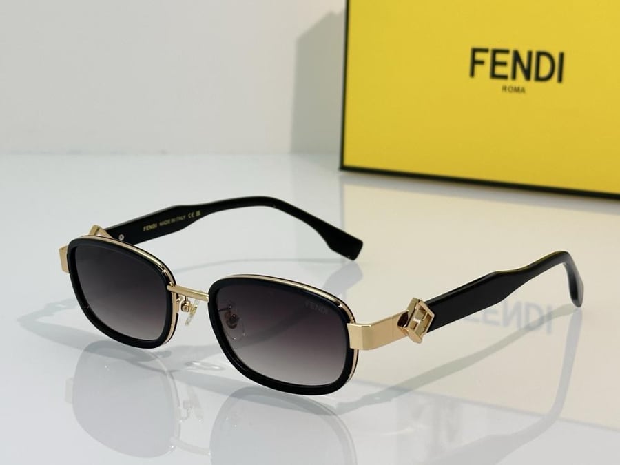 نظارات فندي (FENDI)