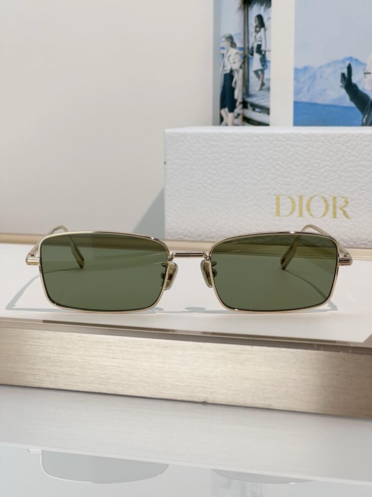 نظارات ديور (DIOR) الطبية