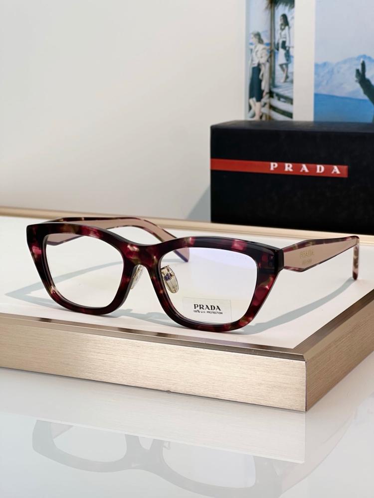 نظارات برادا (PRADA)