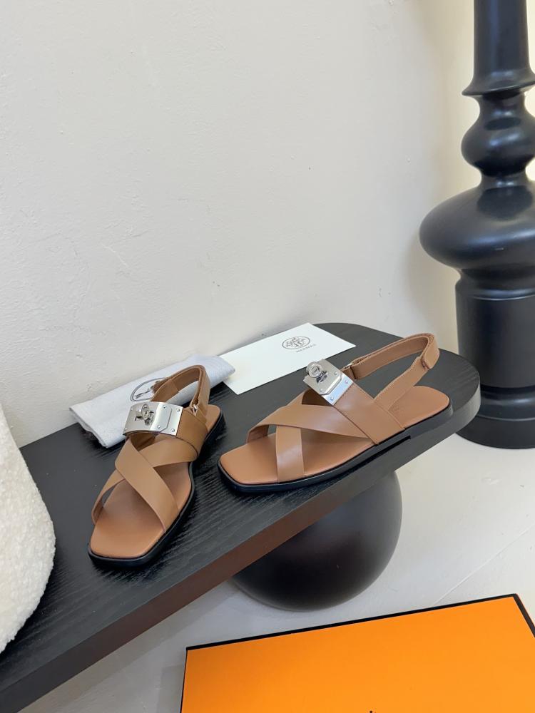 Hermès صندل نسائي من هيرميس