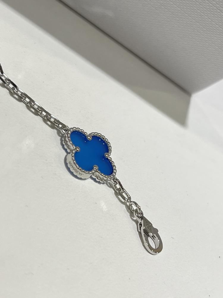 سوار فان كليف آند آربلز (Van Cleef & Arpels)