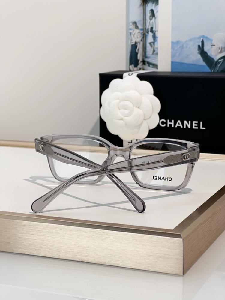 نظارات شانيل (CHANEL) الطبية