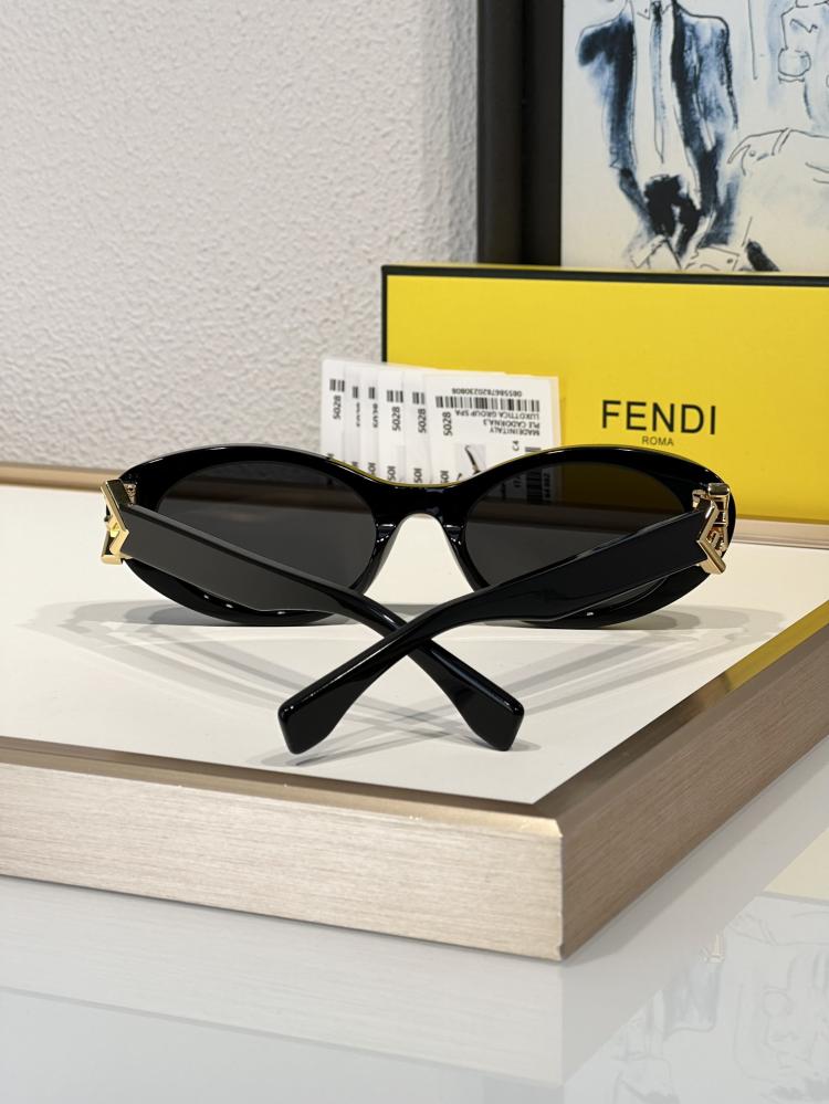 نظارات فندي (FENDI)
