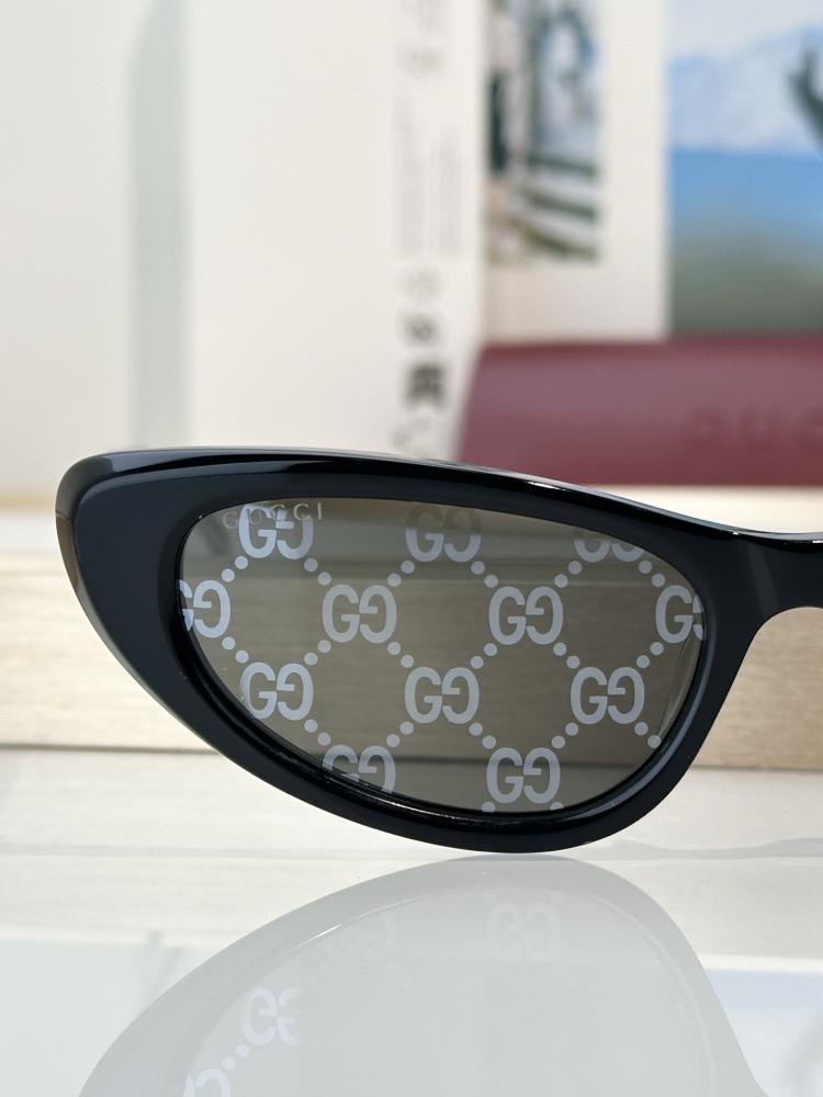 نظارات غوتشي (GUCCI)الشمسية