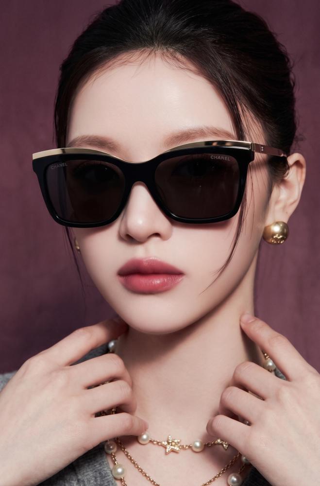 نظارات شانيل (CHANEL)