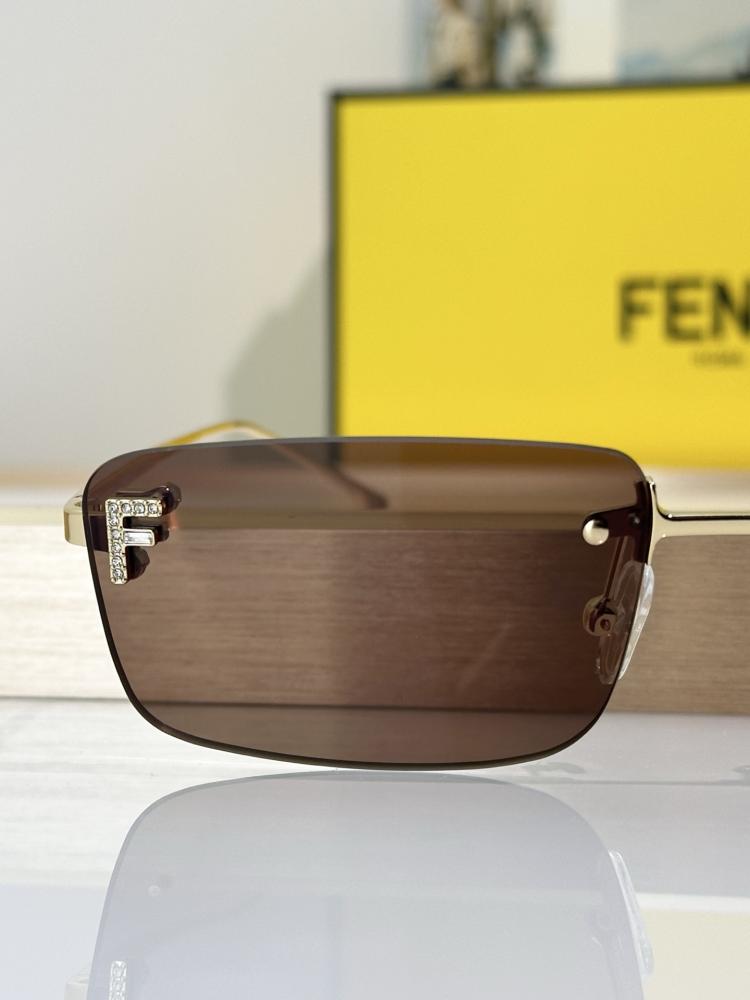 نظارات فندي (FENDI)