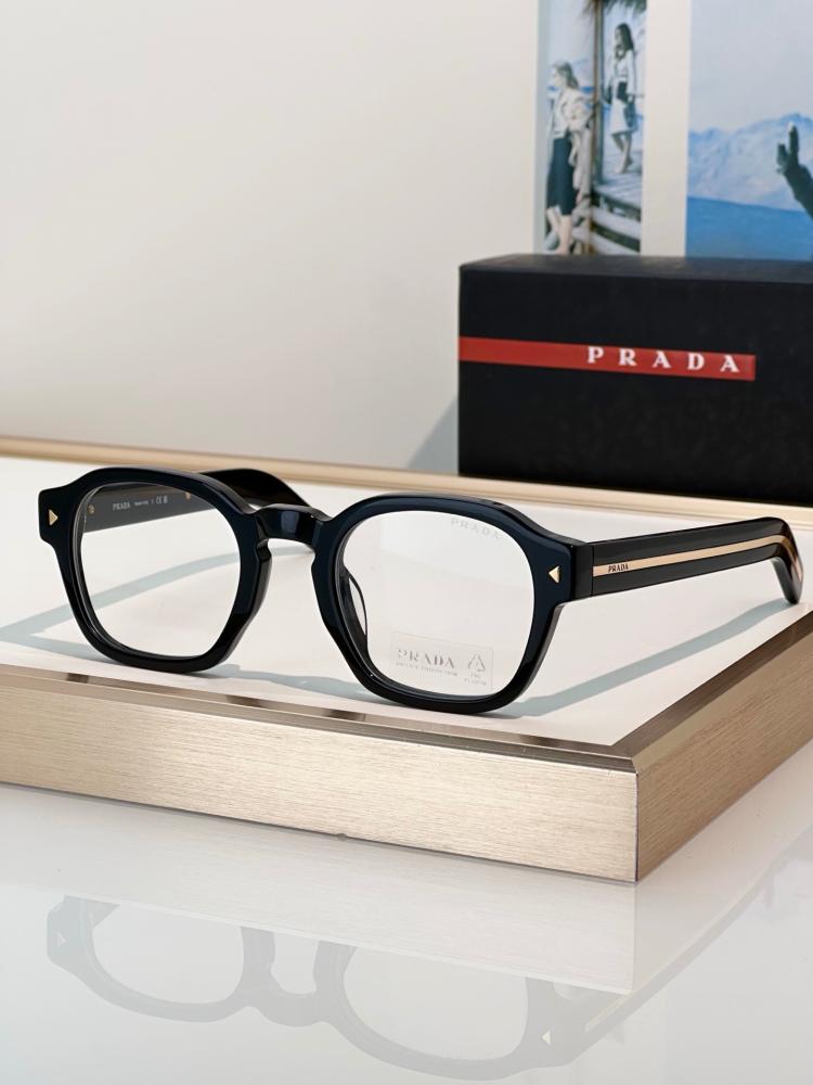 نظارات برادا (PRADA) الشمسية