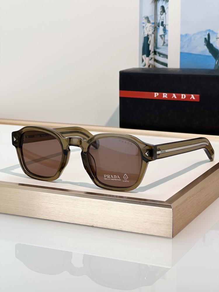 نظارات برادا (PRADA) الشمسية