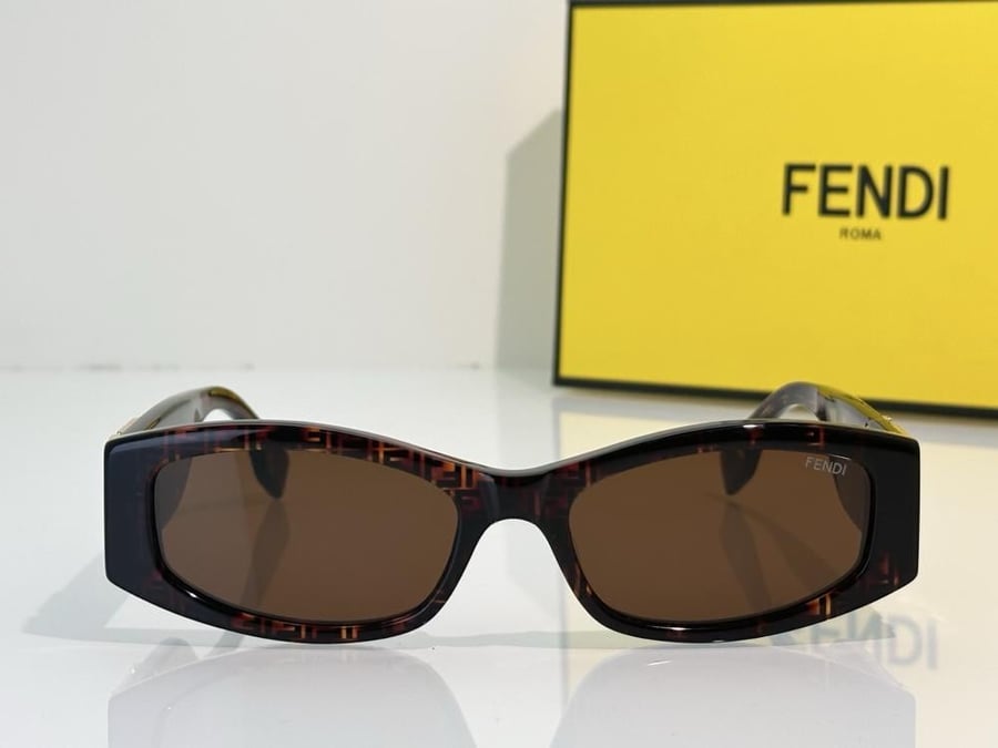 نظارات فندي (FENDI) الشمسية
