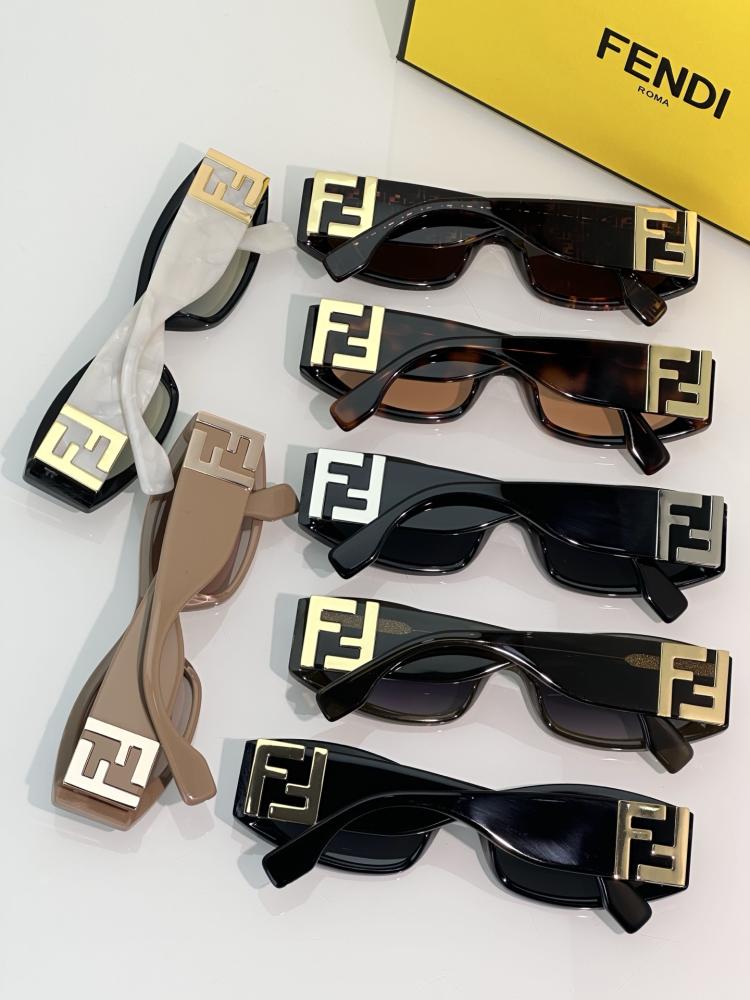 نظارات فندي (FENDI) الشمسية