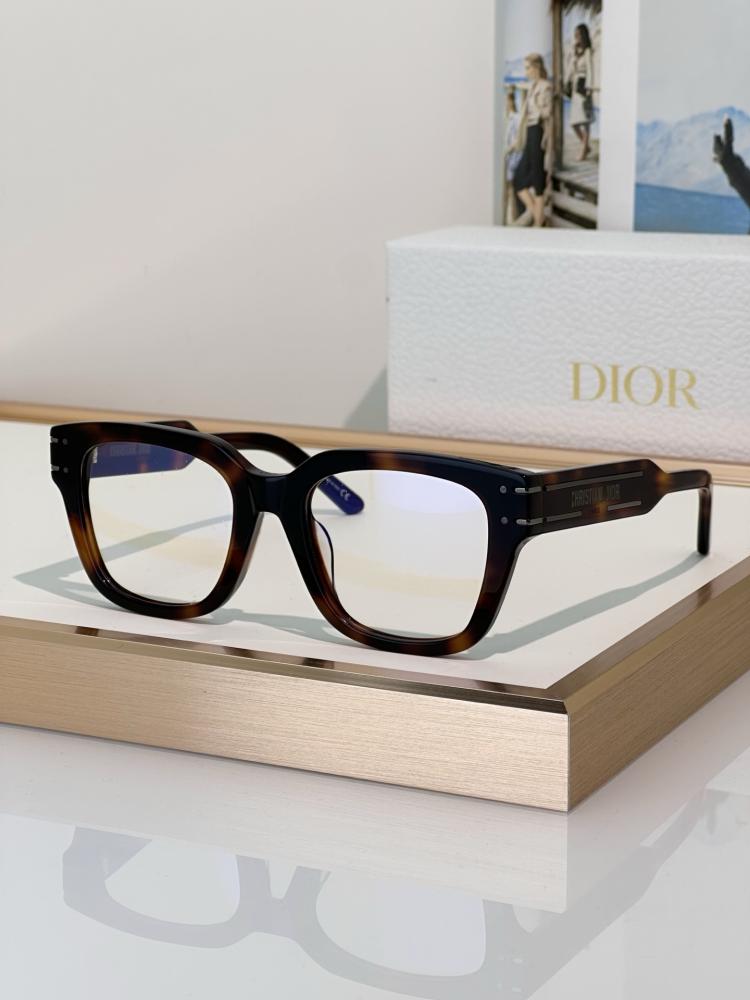 نظارات ديور (DIOR) الطبية