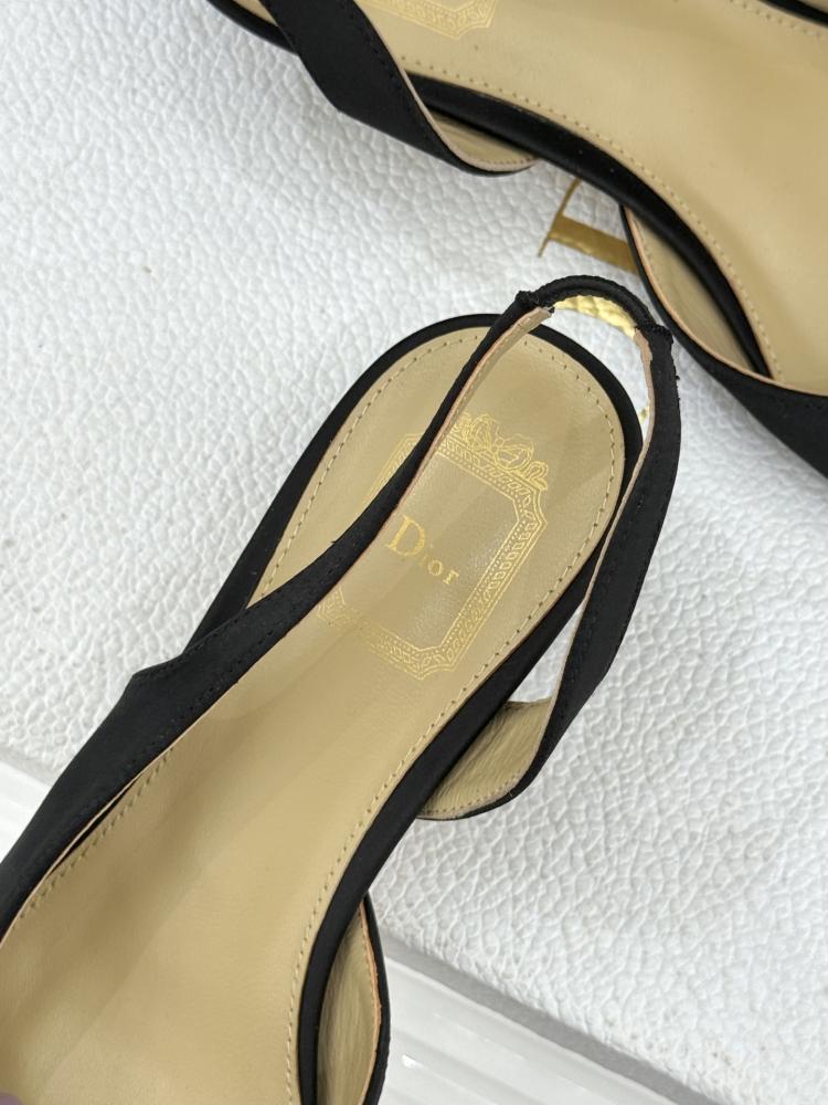صندل Dior Bow المفتوح من الخلف