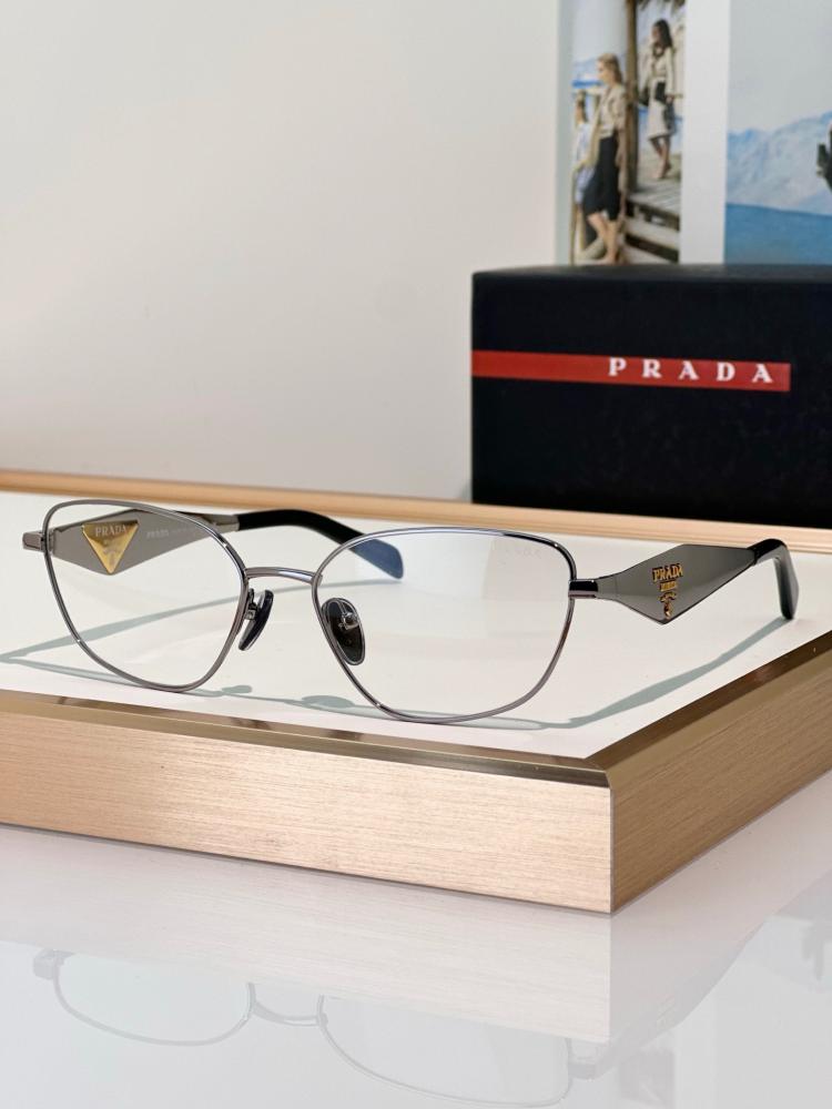 نظارات برادا (PRADA) الطبية