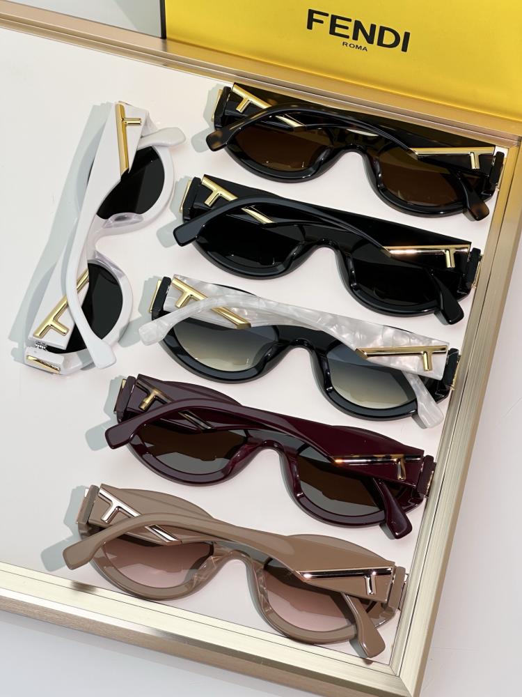 نظارات فندي (FENDI)