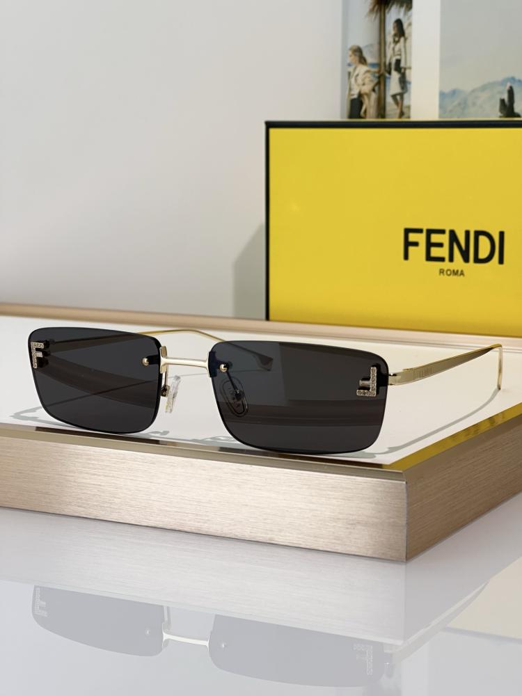 نظارات فندي (FENDI)