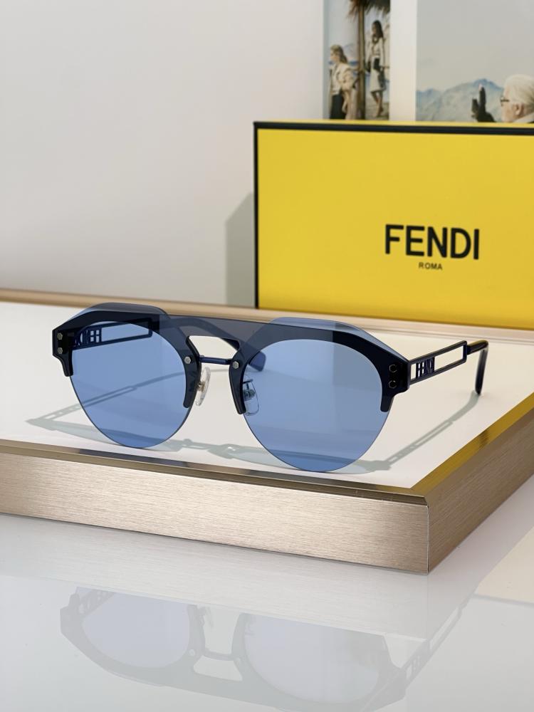 نظارات فندي (FENDI)