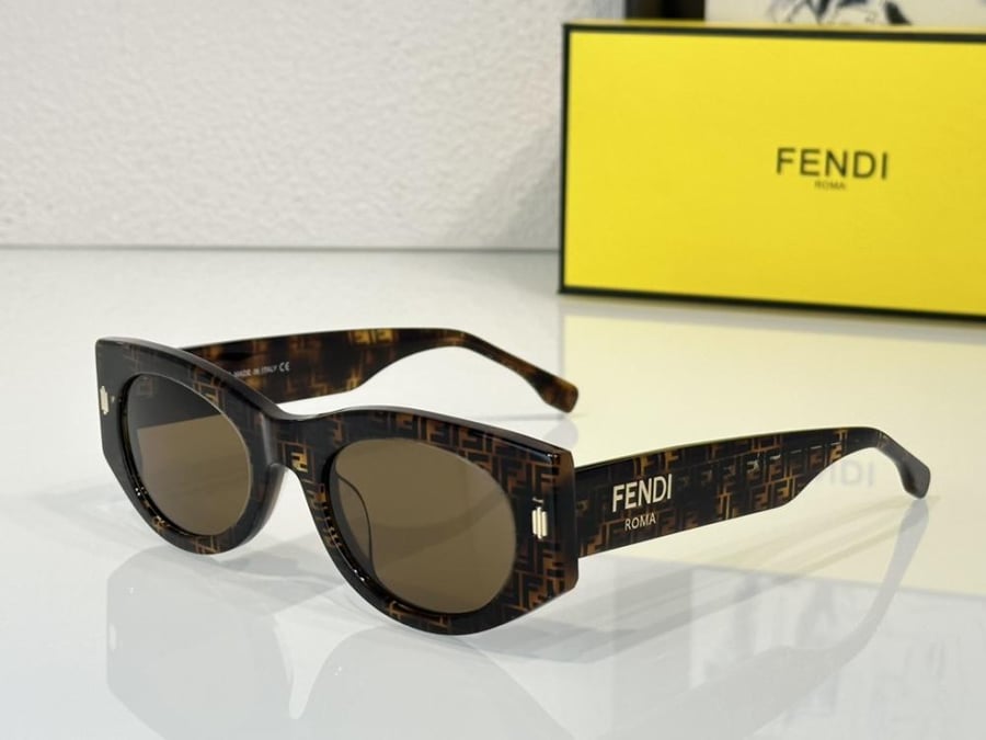 نظارات فندي (FENDI)