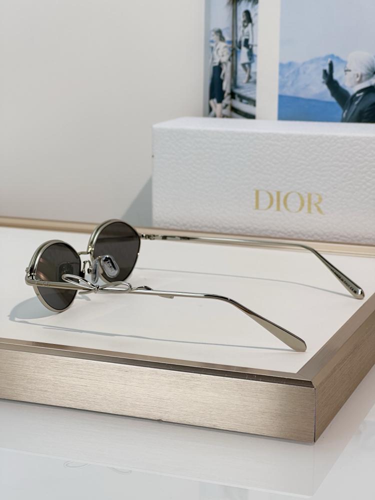 نظارات ديور (DIOR) الشمسية