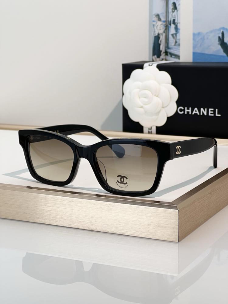 نظارات شانيل (CHANEL) الشمسية