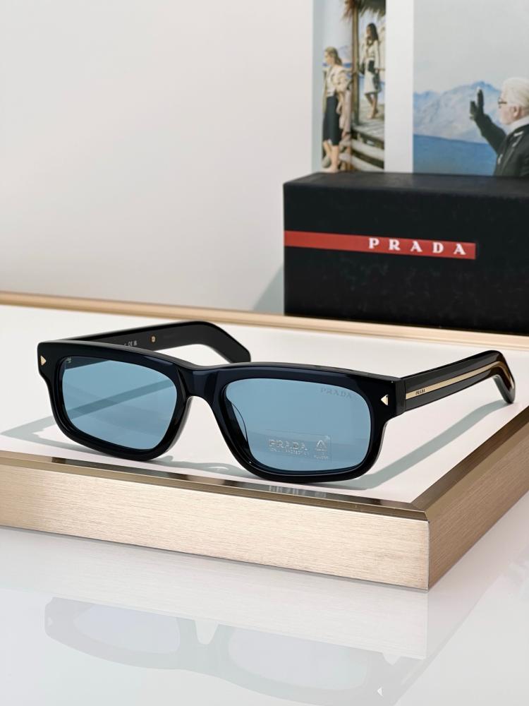 نظارات برادا (PRADA) الشمسية