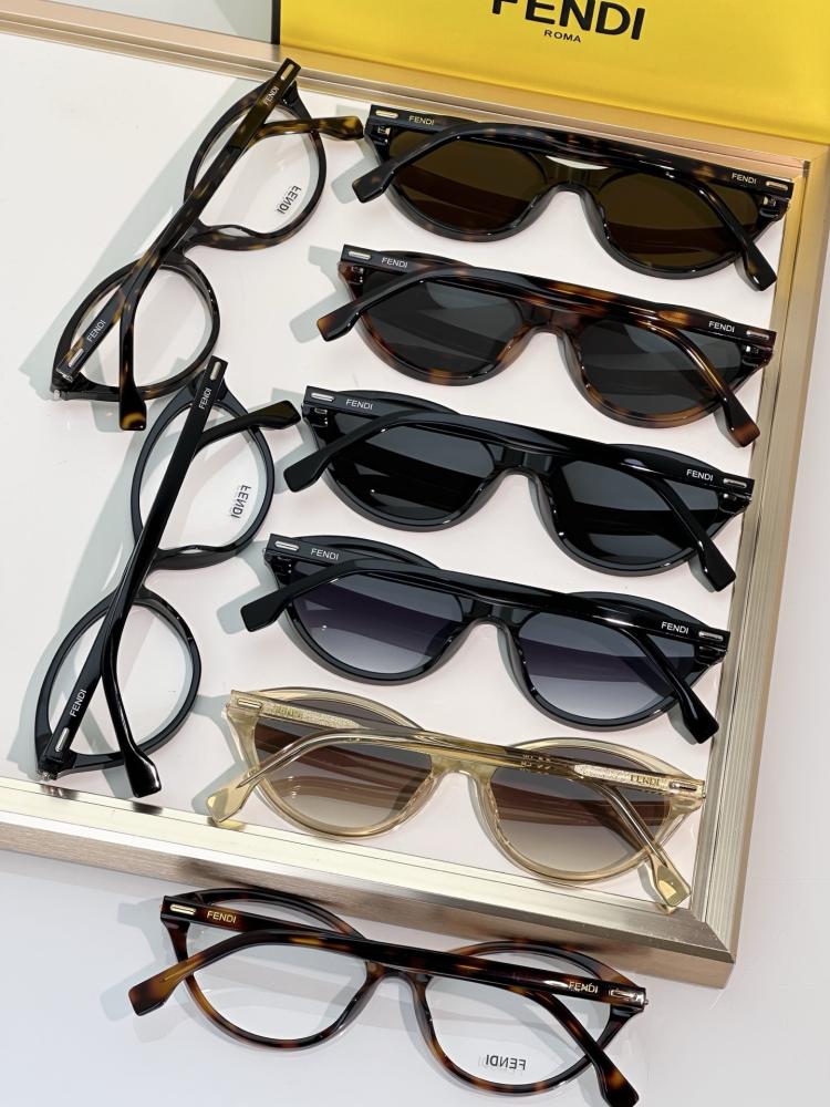 نظارات فندي (FENDI)