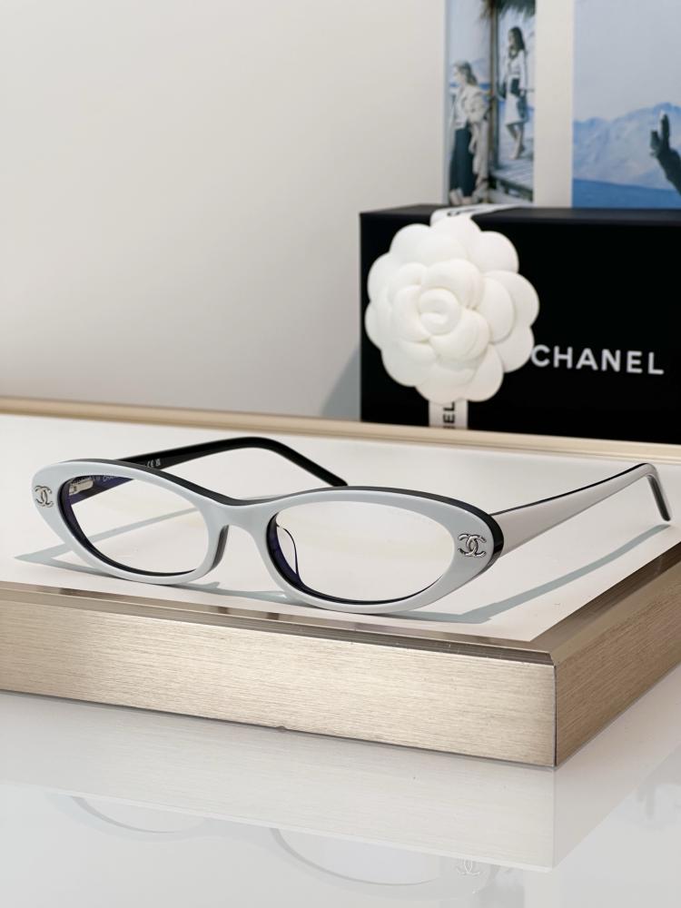 نظارات شانيل (CHANEL) الطبية