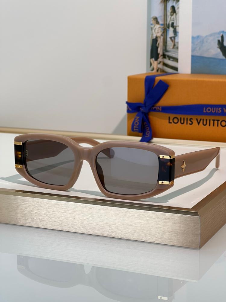 نظارات (LOUIS VUITTON) الشمسية