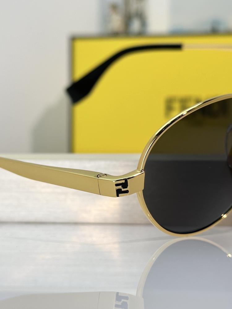 نظارات فندي (FENDI)