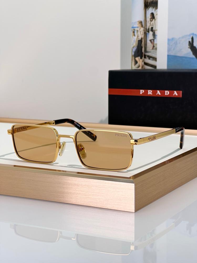 نظارات برادا (PRADA) الشمسية