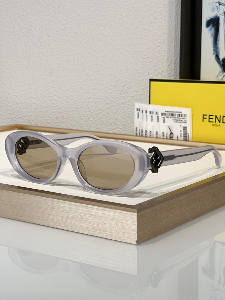 نظارات فندي (FENDI)