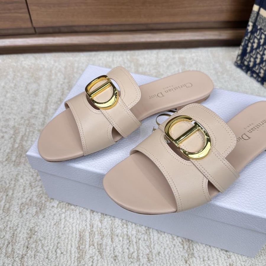 سليبر Dior مفتوح من الخلف