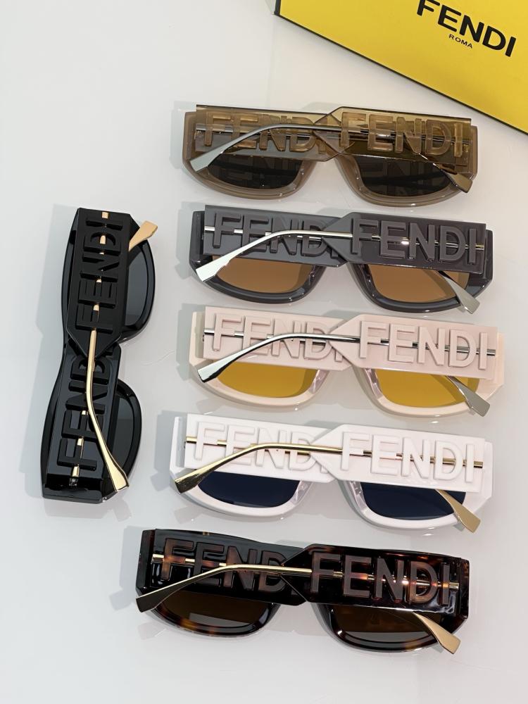 نظارات فندي (FENDI)