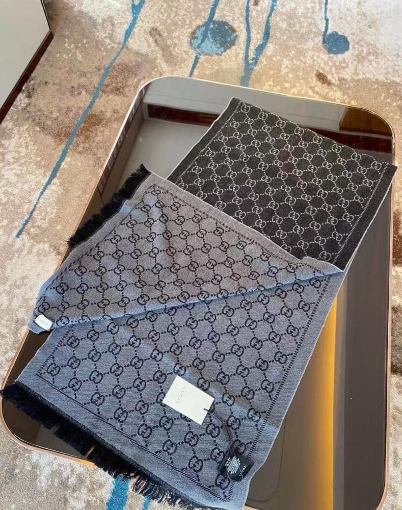 وشاح Gucci Jacquard Knitted