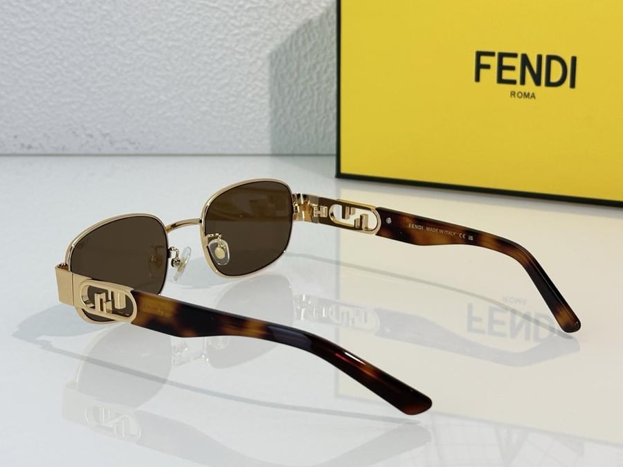 نظارات فندي (FENDI)